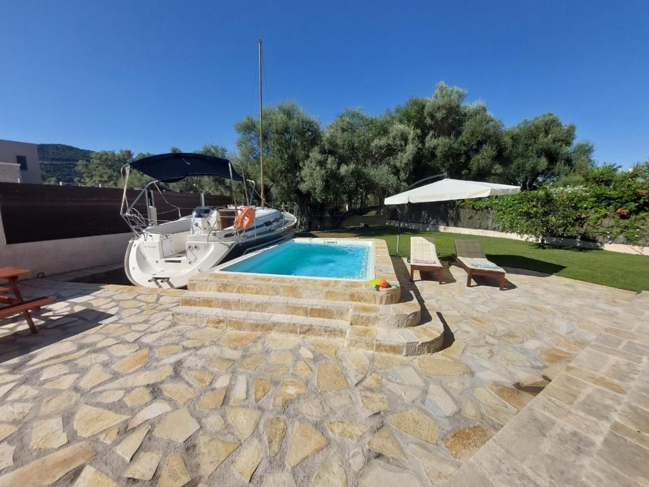 Villa Morris Нідрі Екстер'єр фото